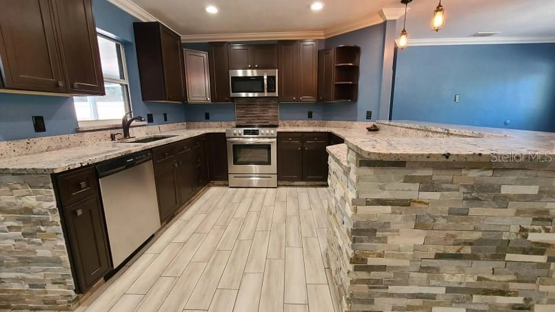 1742 Cardinal Drive Clearwater FL 33759