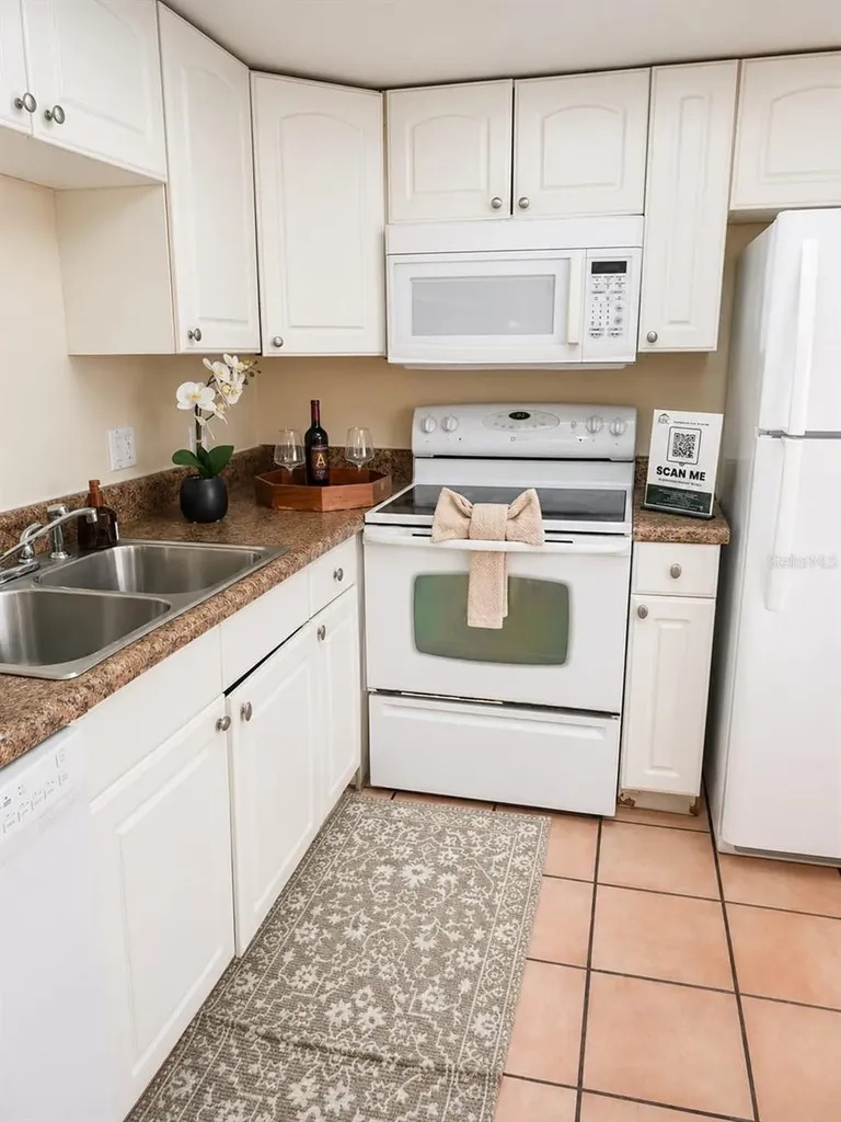 6306 Newtown Circle Tampa FL 33615