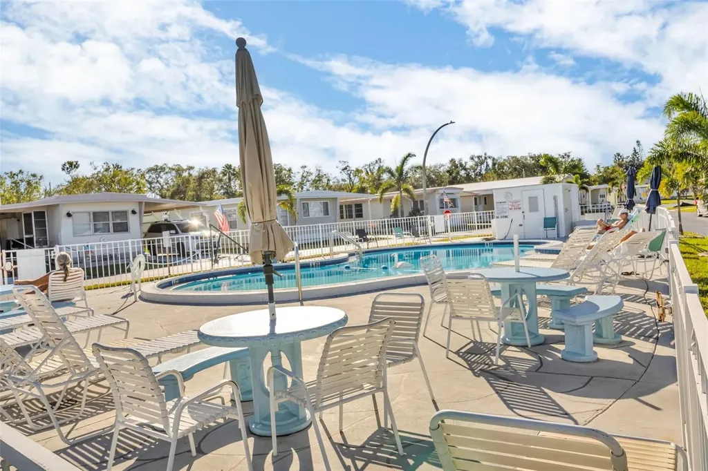 11200 Walsingham Road Largo FL 33778