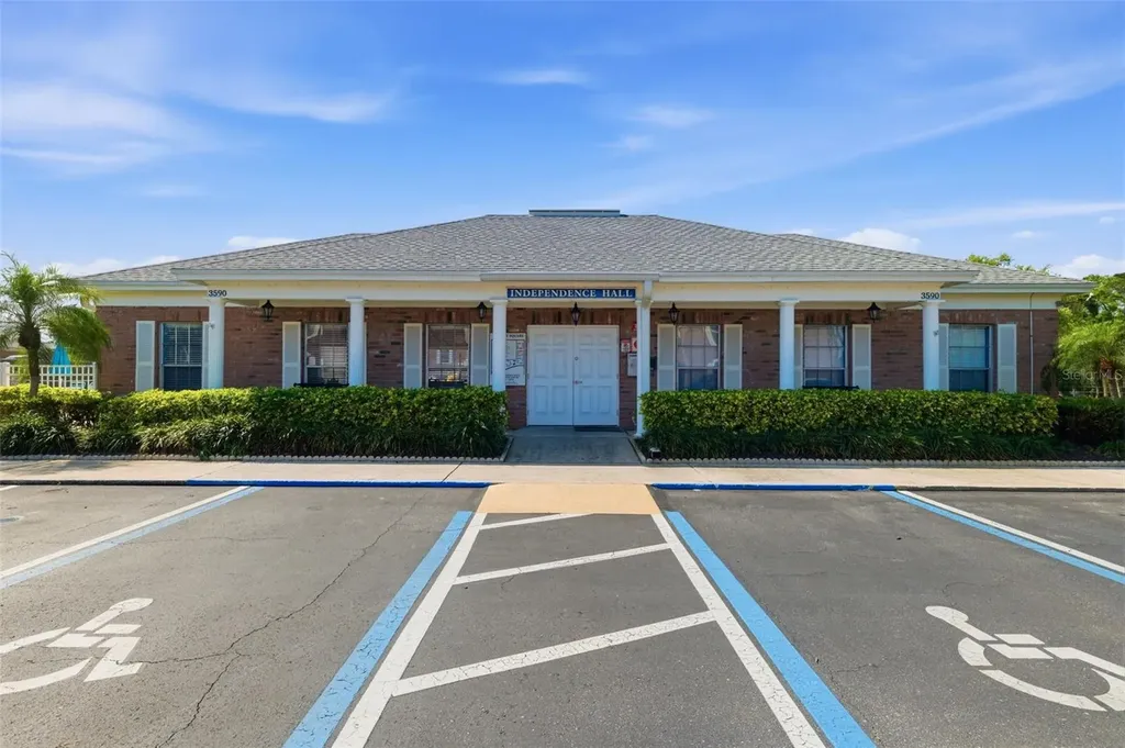 3810 37th Street S St Petersburg FL 33711
