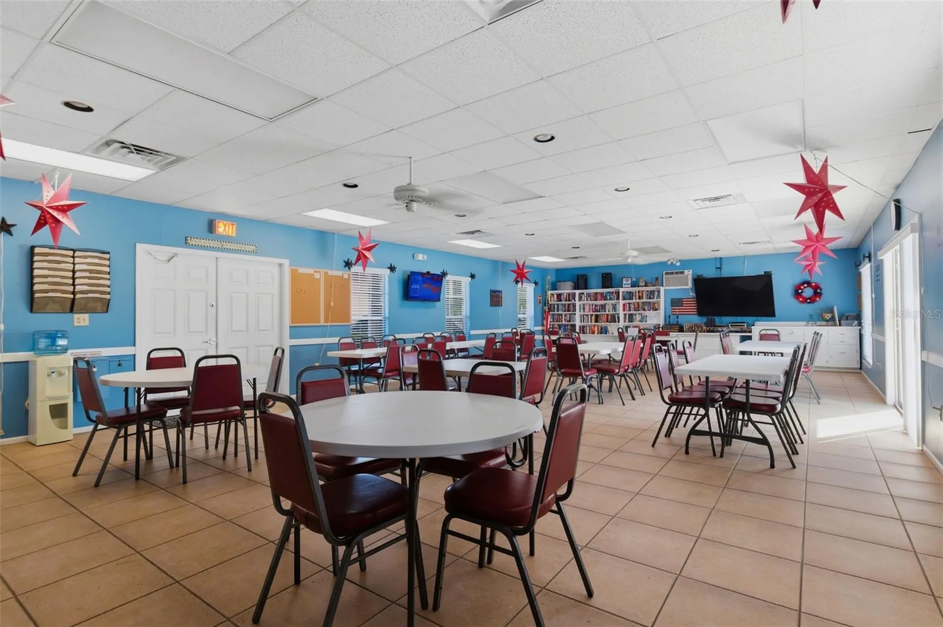3810 37th Street S St Petersburg FL 33711