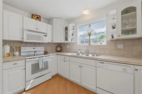 3810 37th Street S St Petersburg FL 33711