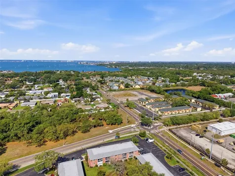 3810 37th Street S St Petersburg FL 33711