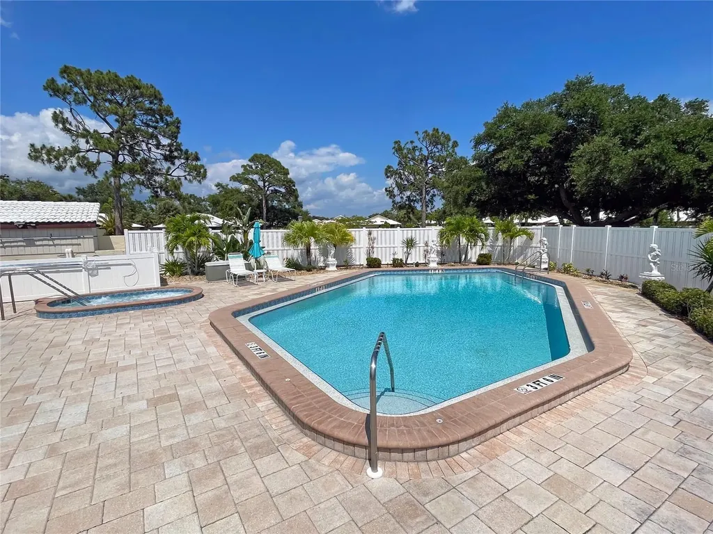 137 Drifting Sands Drive Venice FL 34293