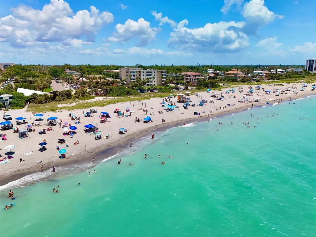137 Drifting Sands Drive Venice FL 34293