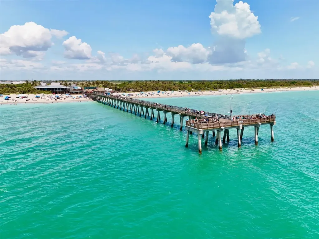 137 Drifting Sands Drive Venice FL 34293