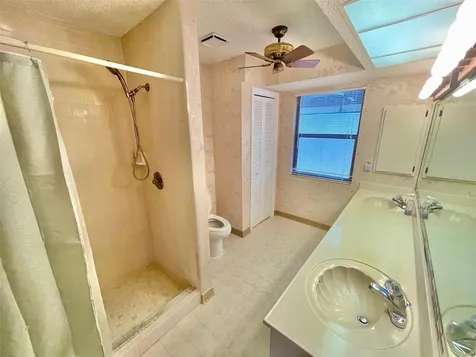 137 Drifting Sands Drive Venice FL 34293