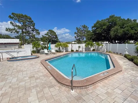 137 Drifting Sands Drive Venice FL 34293