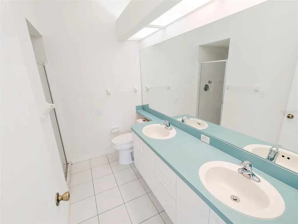 208 Hemingway Drive Oldsmar FL 34677
