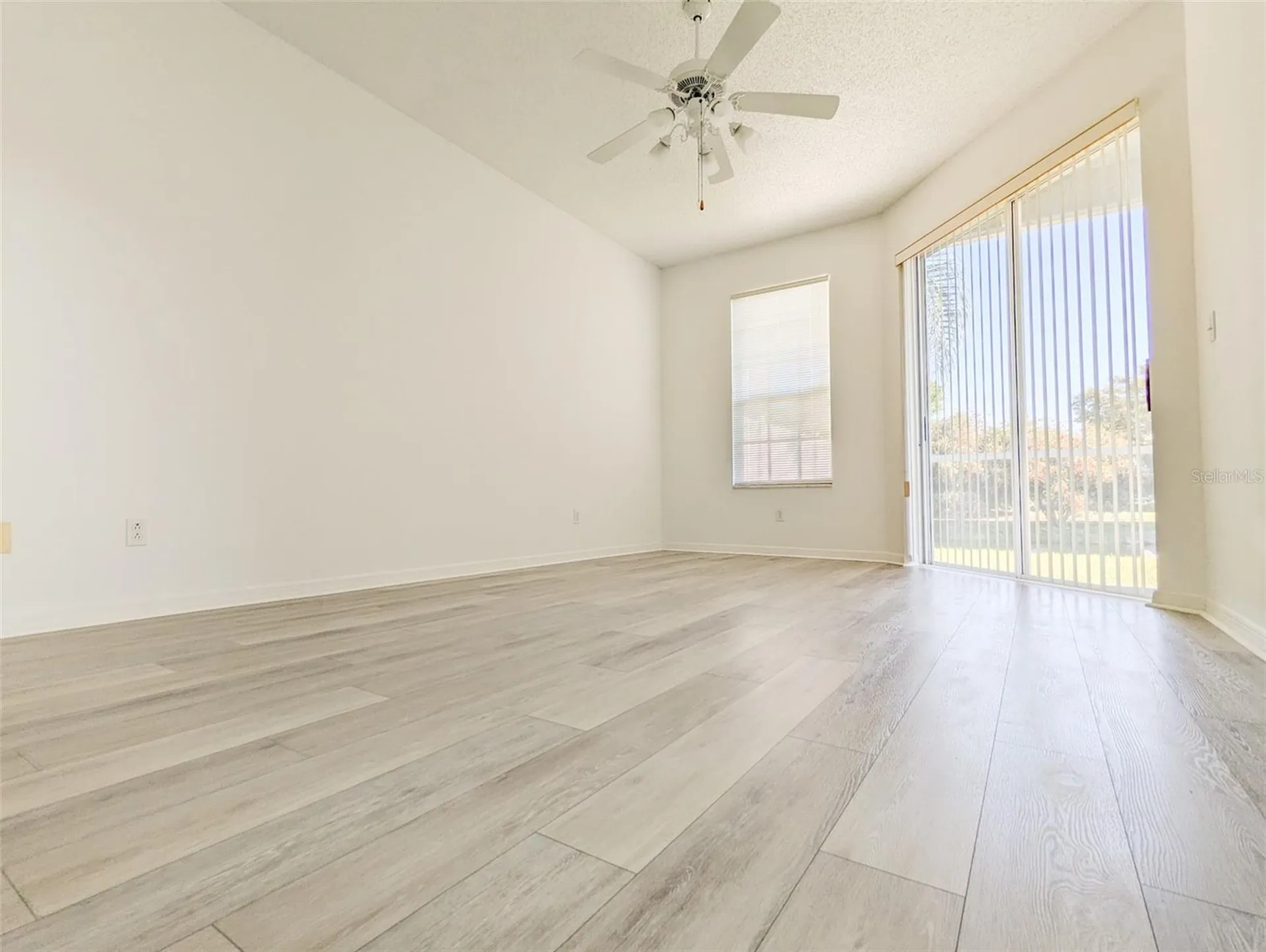 208 Hemingway Drive Oldsmar FL 34677