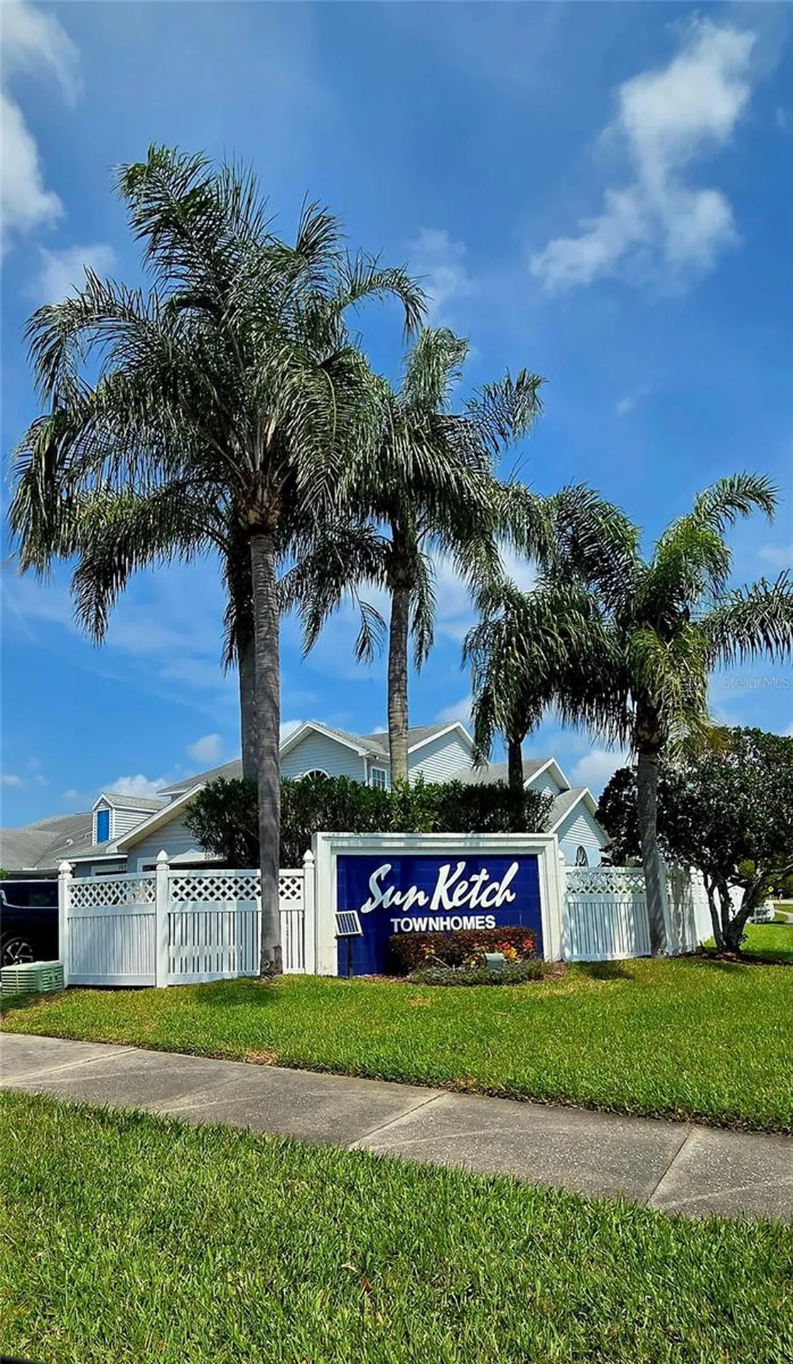 208 Hemingway Drive Oldsmar FL 34677