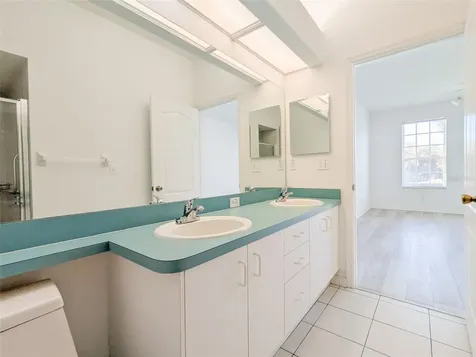 208 Hemingway Drive Oldsmar FL 34677