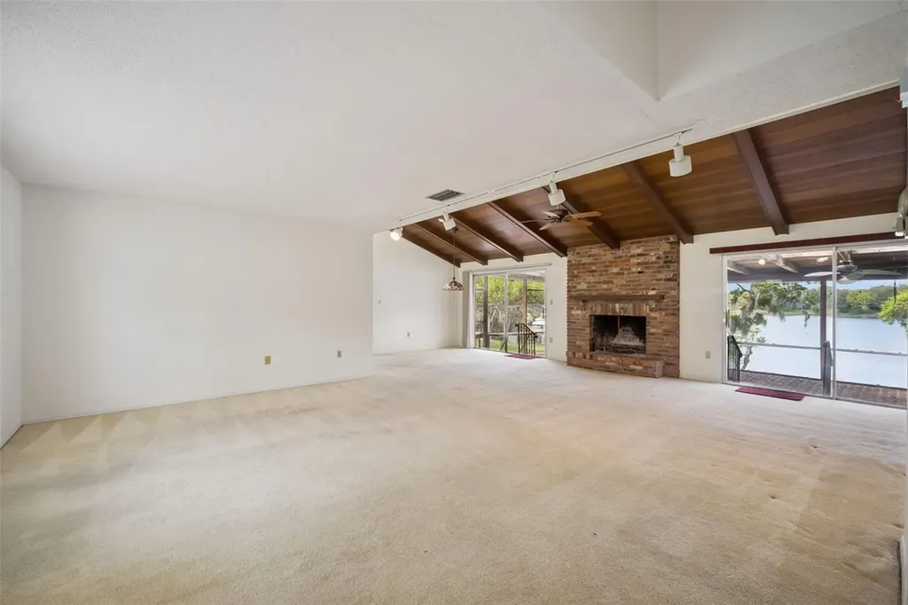 2874 E Crooked Lake Drive Eustis FL 32726