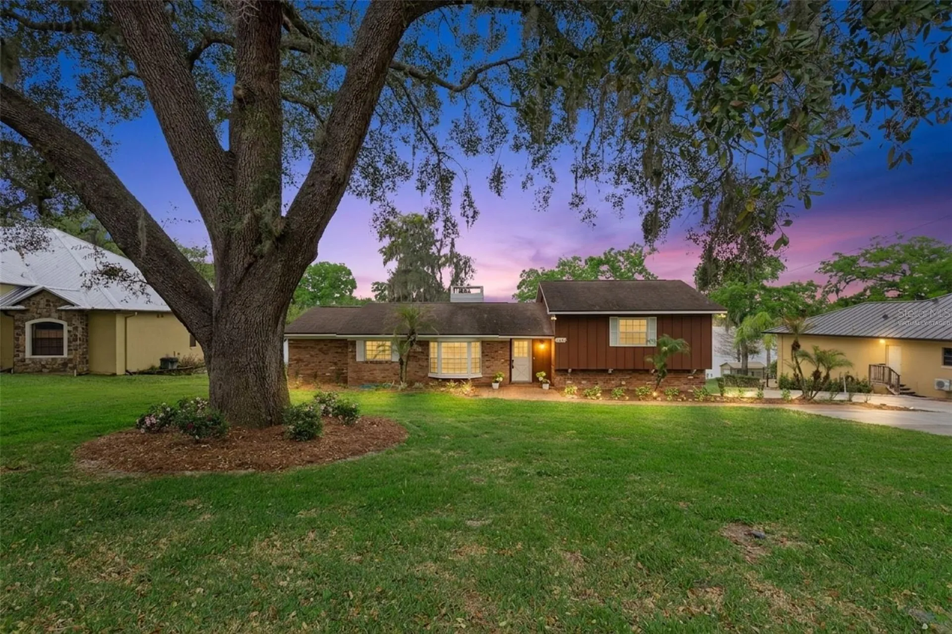 2874 E Crooked Lake Drive Eustis FL 32726