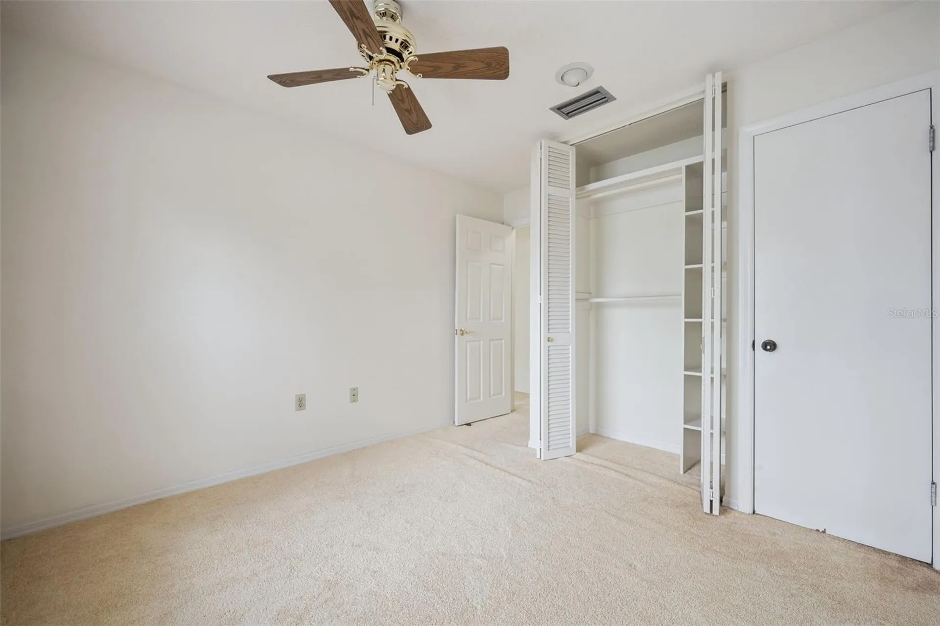 2874 E Crooked Lake Drive Eustis FL 32726
