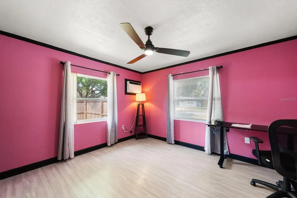 611 11th Street NW Largo FL 33770
