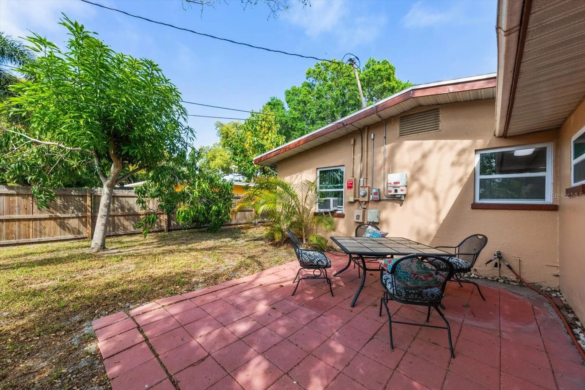 611 11th Street NW Largo FL 33770