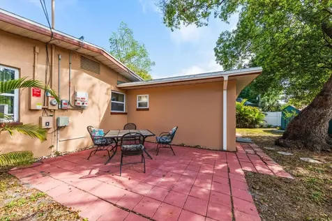 611 11th Street NW Largo FL 33770