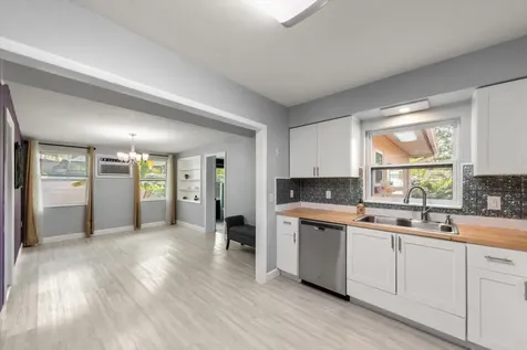 611 11th Street NW Largo FL 33770