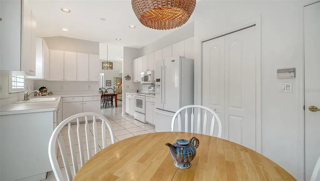 3799 Mira Lago Drive Sarasota FL 34238