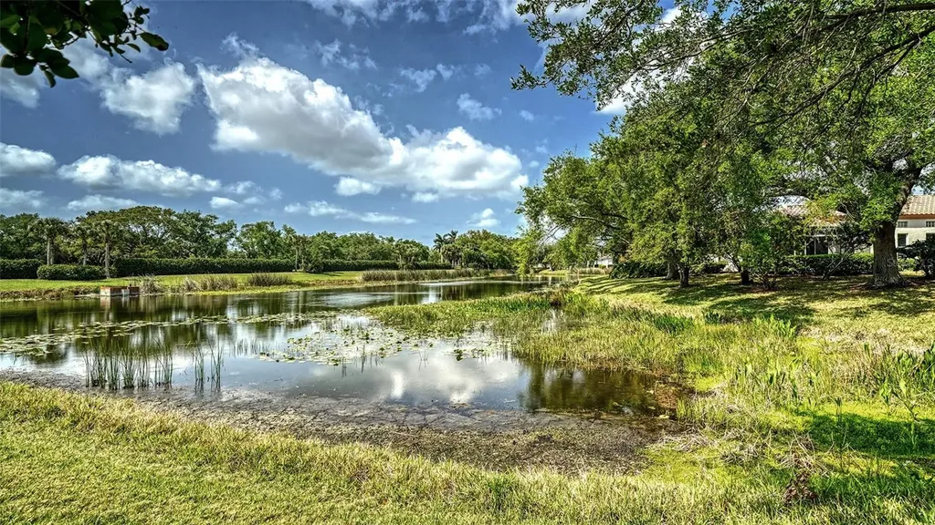 3799 Mira Lago Drive Sarasota FL 34238