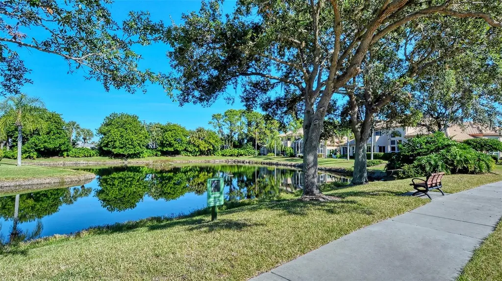 3799 Mira Lago Drive Sarasota FL 34238