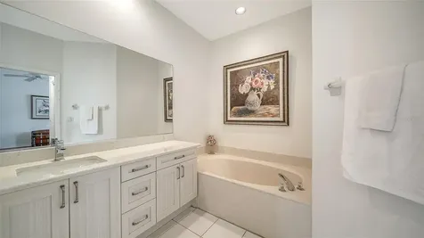 3799 Mira Lago Drive Sarasota FL 34238