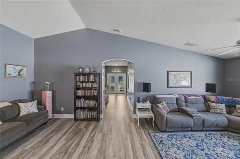 2627 Brookville Drive Valrico FL 33596