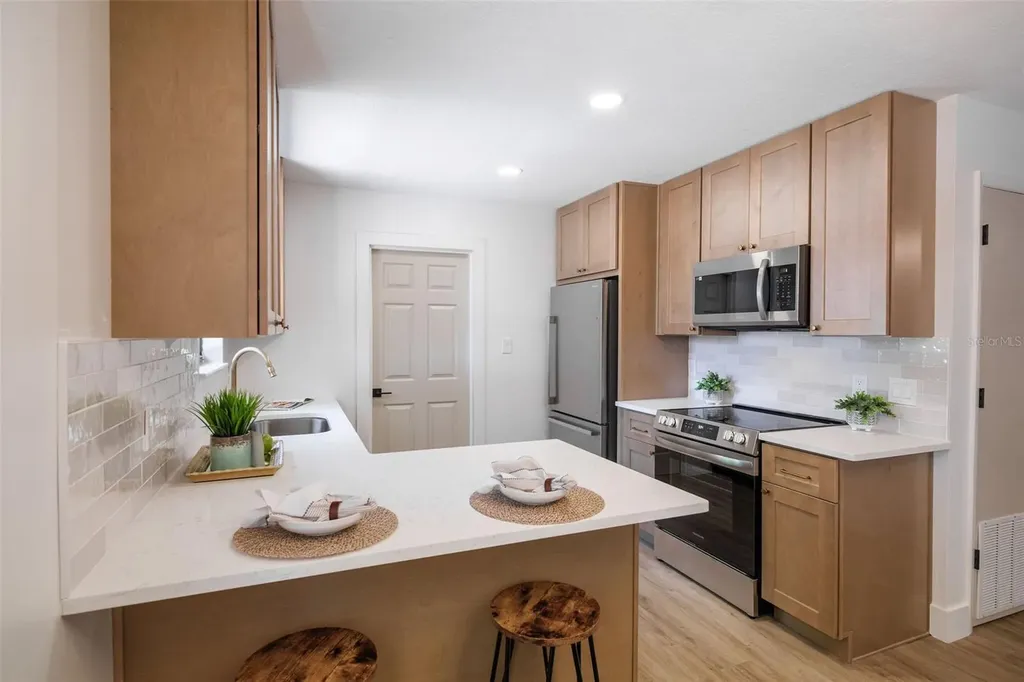 124 Tucson Road SW Palm Bay FL 32908