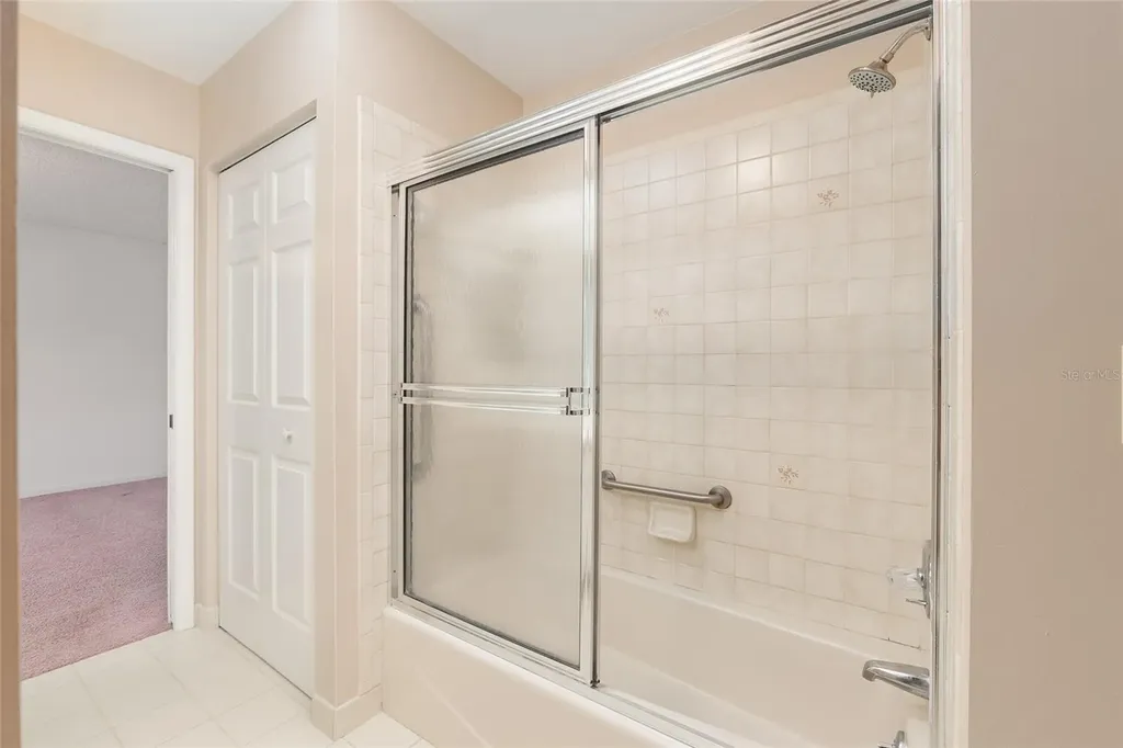 2064 SE 37th Court Circle Ocala FL 34471