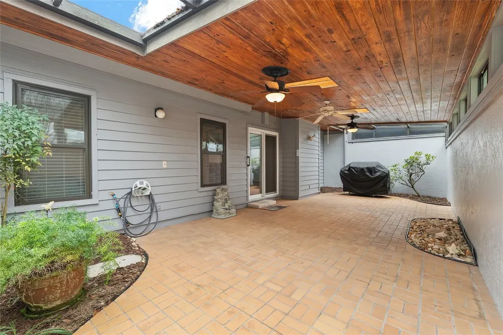2064 SE 37th Court Circle Ocala FL 34471