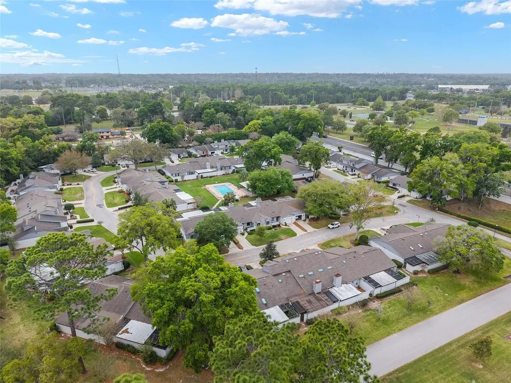 2064 SE 37th Court Circle Ocala FL 34471
