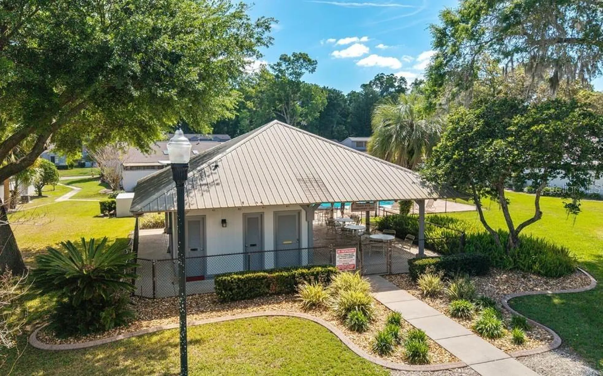 2064 SE 37th Court Circle Ocala FL 34471