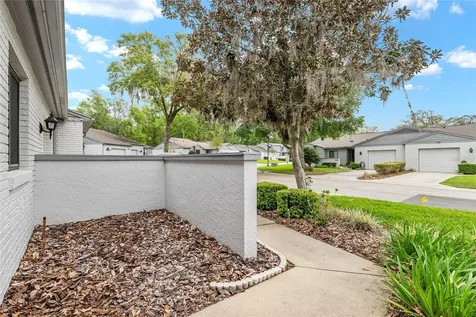 2064 SE 37th Court Circle Ocala FL 34471