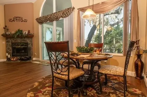 4605 Oak River Circle Valrico FL 33596