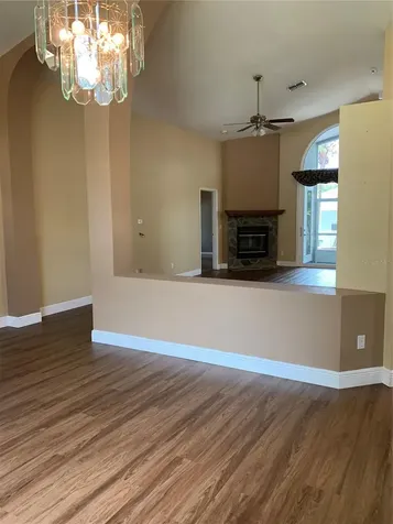 4605 Oak River Circle Valrico FL 33596