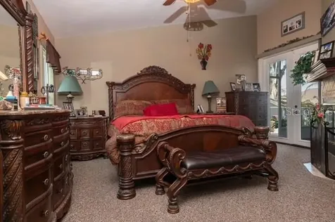 4605 Oak River Circle Valrico FL 33596