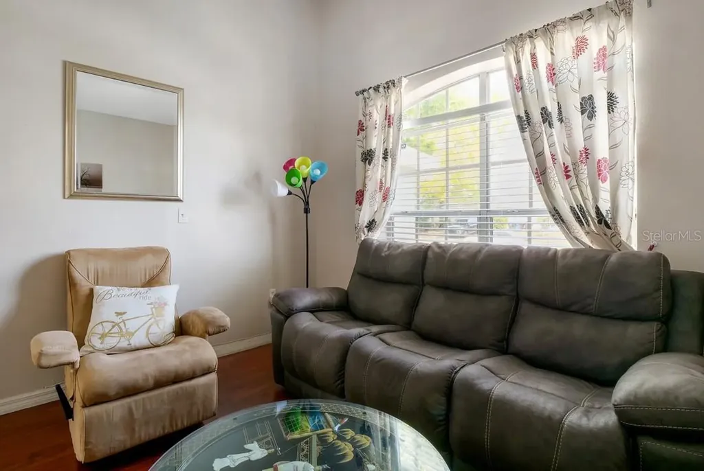 4381 Creekside Boulevard Kissimmee FL 34746