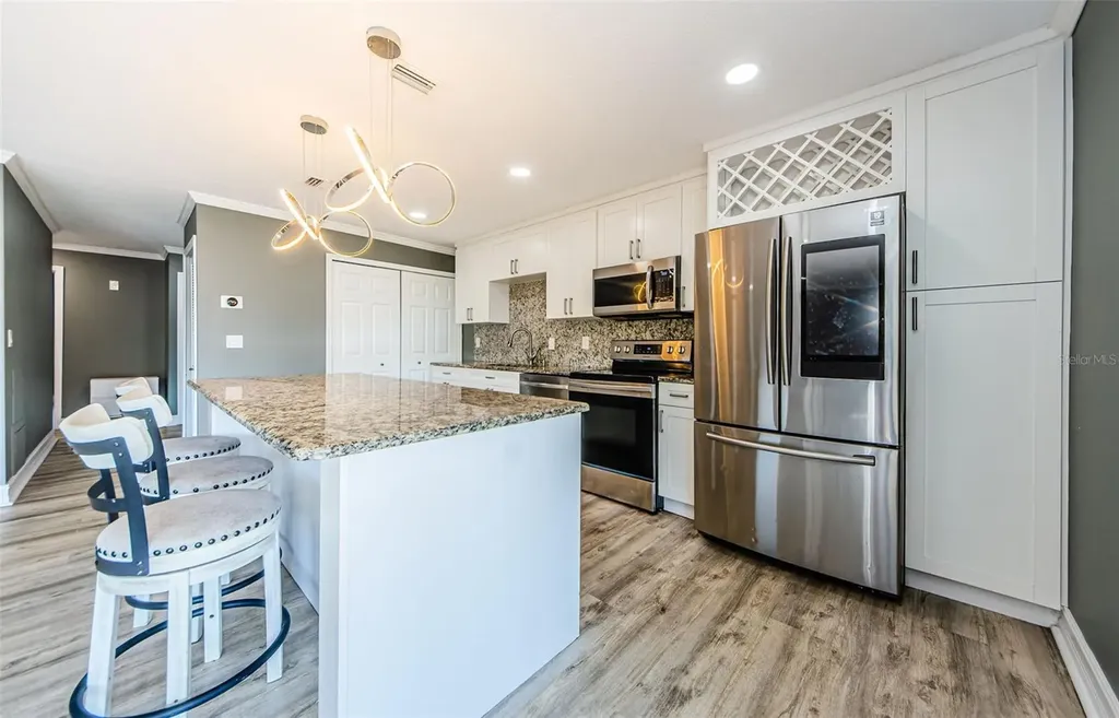 722 116th Avenue N St Petersburg FL 33716
