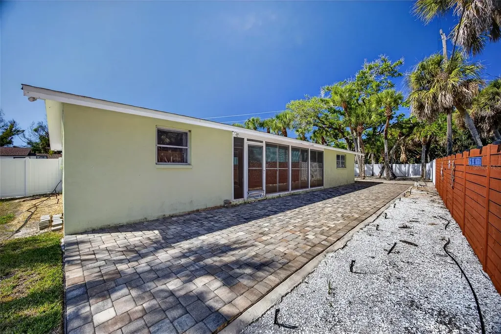 6035 Manasota Key Road Englewood FL 34223