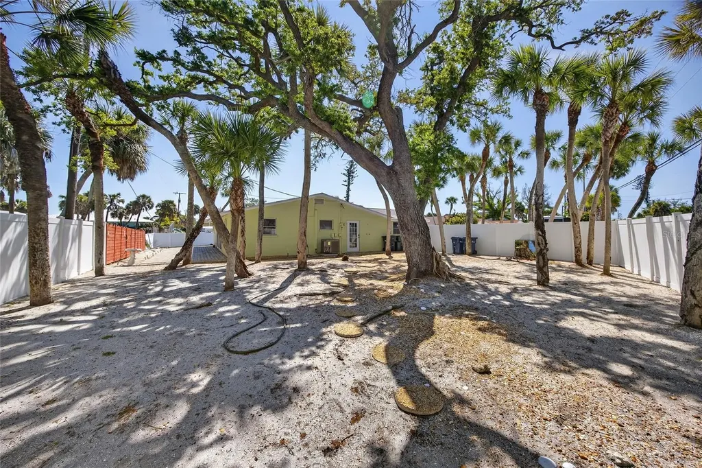 6035 Manasota Key Road Englewood FL 34223