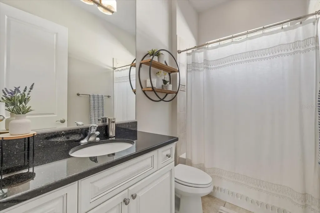 4503 5th Avenue NE Bradenton FL 34208