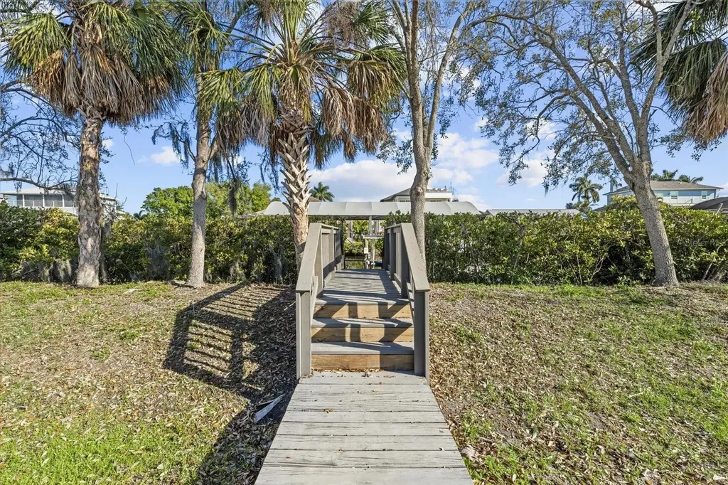 4503 5th Avenue NE Bradenton FL 34208