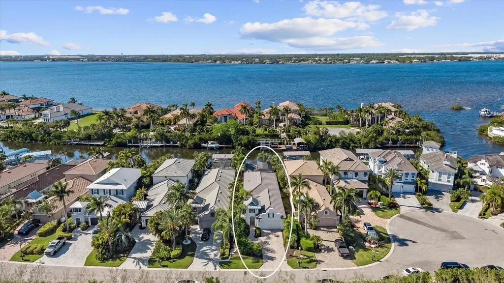 4503 5th Avenue NE Bradenton FL 34208