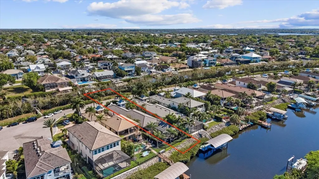 4503 5th Avenue NE Bradenton FL 34208