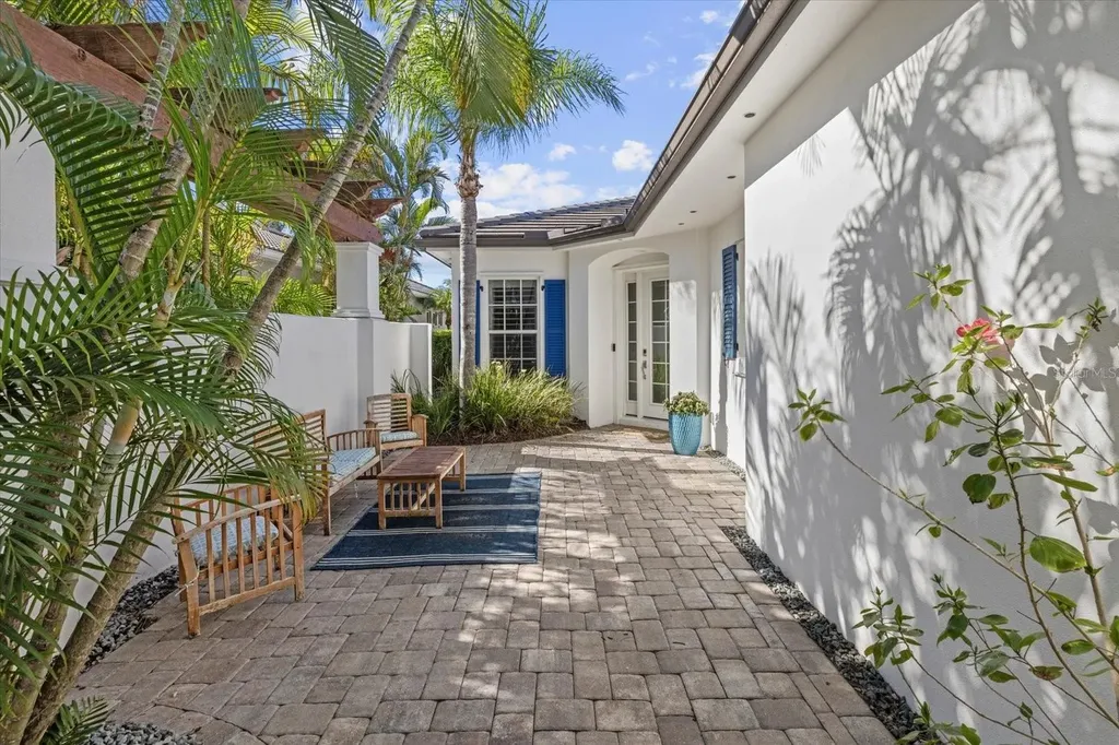 4503 5th Avenue NE Bradenton FL 34208