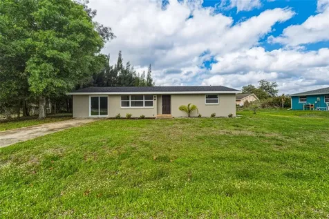 2313 Pinegrove Circle Punta Gorda FL 33982