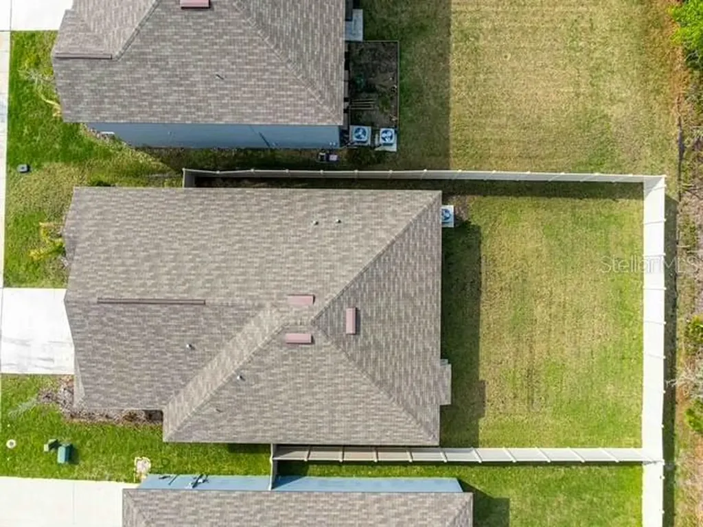 1658 Red Loop Lakeland FL 33801