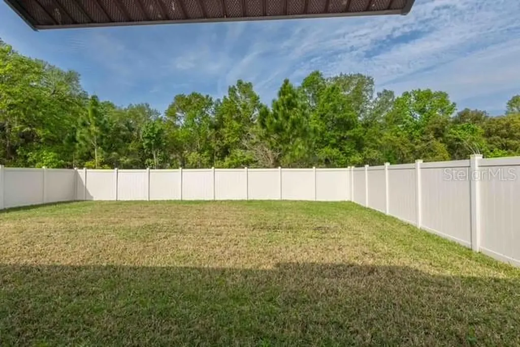 1658 Red Loop Lakeland FL 33801