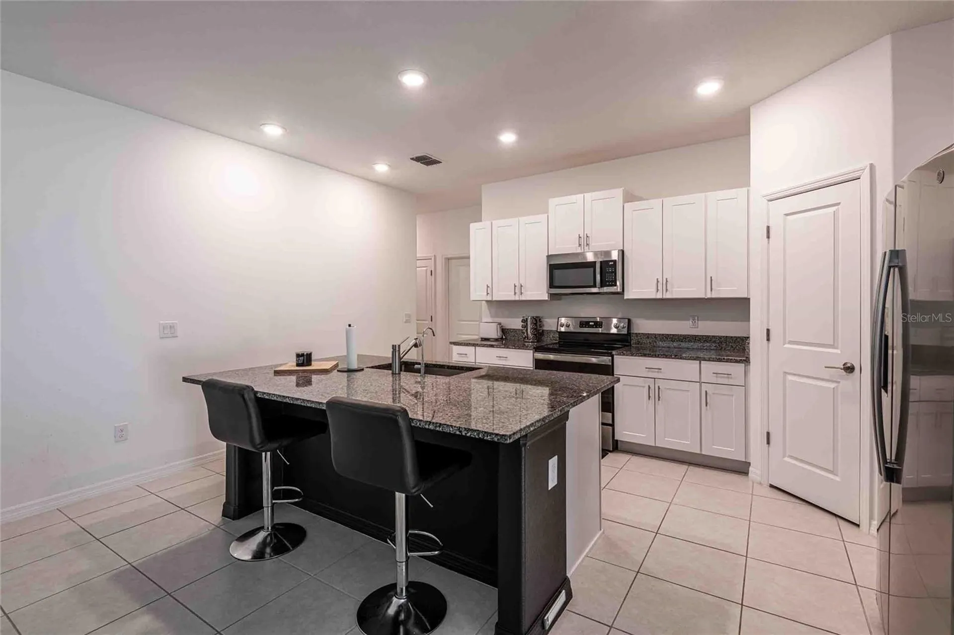 1658 Red Loop Lakeland FL 33801
